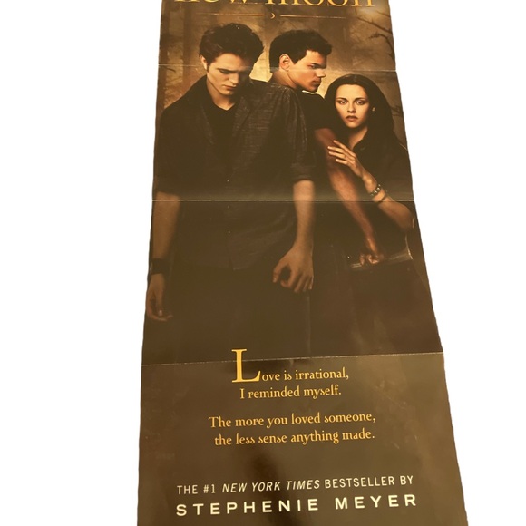 New Moon Paperback Book Poster Limited Tie In Movie Edition by Stephenie Meyer - Picture 4 of 17